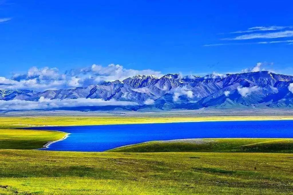 The 7 Most Stunning Roads for an Epic Road Trip