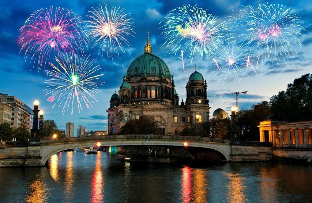 The Most Spectacular New Year's Eve Fireworks Around the Globe: A Must-See List