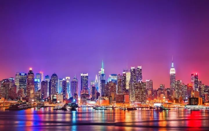 New York City: 8 Must-Visit Landmarks and 5 Essential Museums