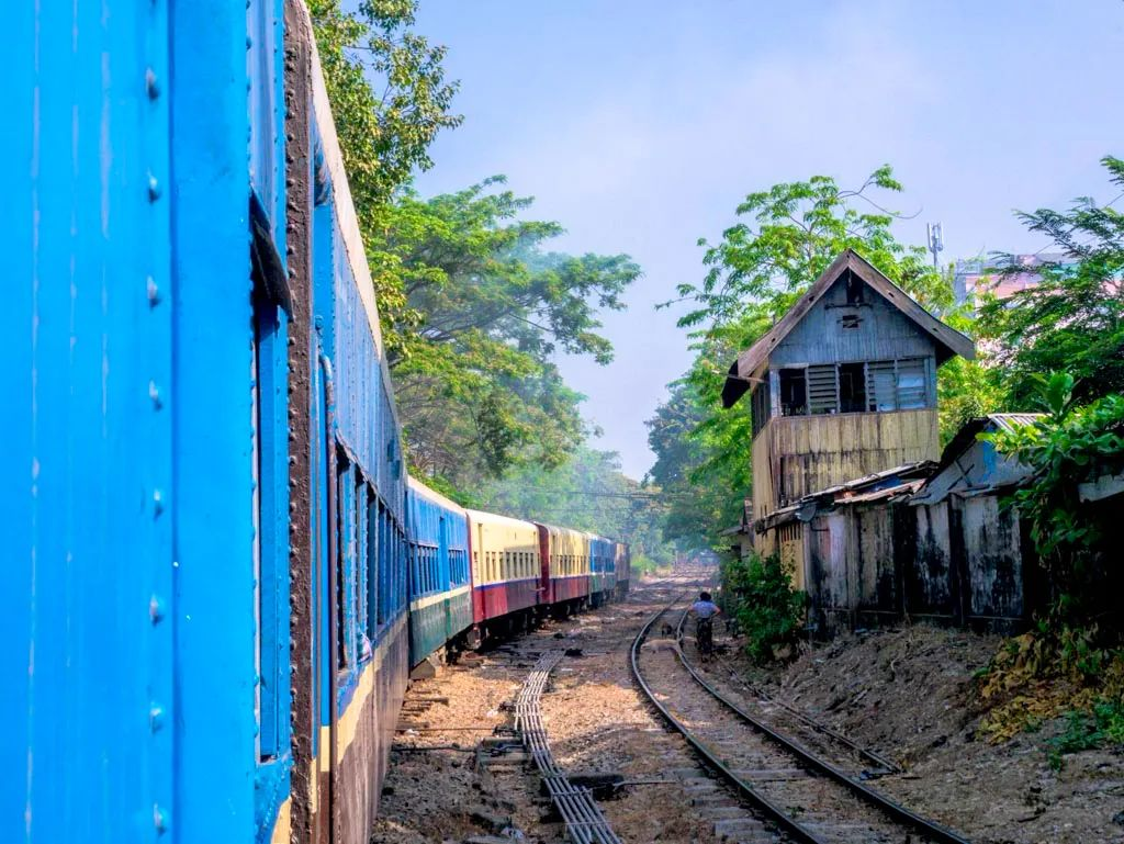 10 of the World's Most Scenic Train Journeys: Every Second a Different View