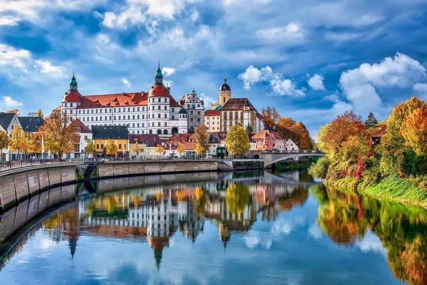 Top 10 Global Travel Destinations You Can't Miss